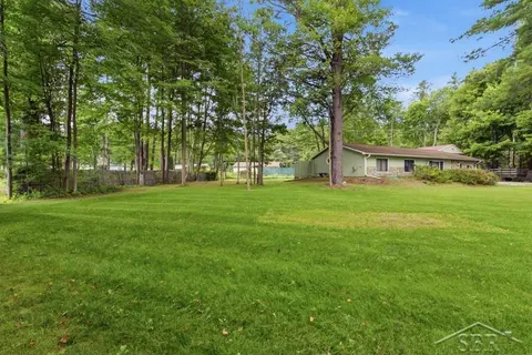 3161 N Gil-Haven Court, Sanford MI 48657 photo 4