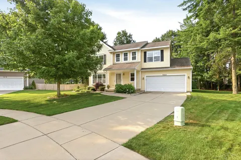 7621 Winding Creek Court, Midland MI 48642 photo 2