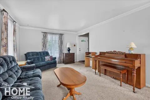 1002 Adams Street, Owosso MI 48867 photo 5