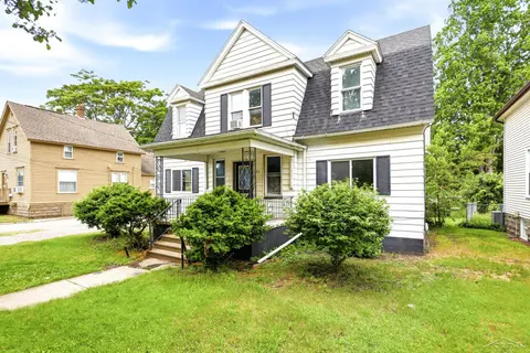 123 Woodside Lane, Bay City MI 48708 photo 2