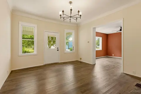 123 Woodside Lane, Bay City MI 48708 photo 3