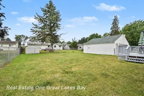 1639 Riviera Street, Saginaw MI 48604 photo 5