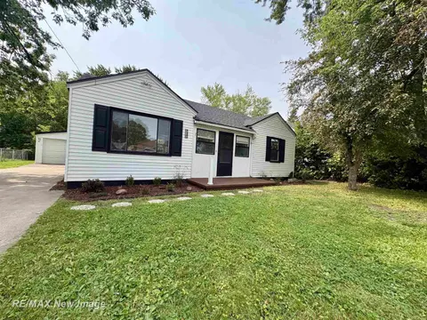 2335 Shattuck Road, Saginaw MI 48603 home for sale