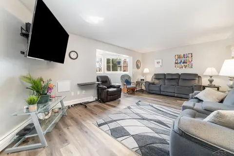 3339 S Cabaret Trail # 4, Saginaw MI 48603 photo 3