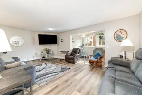 3339 S Cabaret Trail # 4, Saginaw MI 48603 photo 5