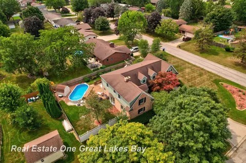 4905 Frontier Lane, Saginaw MI 48603 photo 4