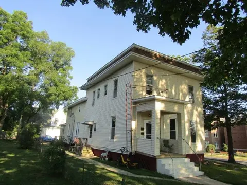 204 Michigan Avenue, Owosso MI 48867 photo 2