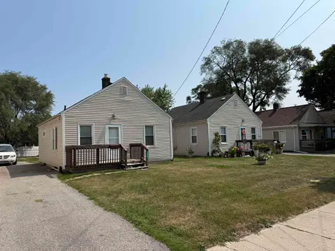 3432/3436 Court Street, Saginaw MI 48602 photo 3