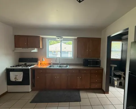 530 Church Street, Freeland MI 48623 photo 5