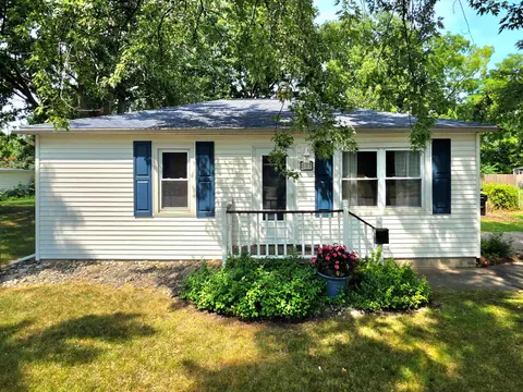 807 Borton Avenue, Essexville MI 48732 home for sale
