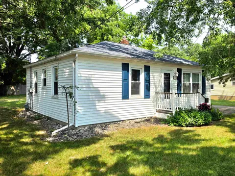 807 Borton Avenue, Essexville MI 48732 photo 3