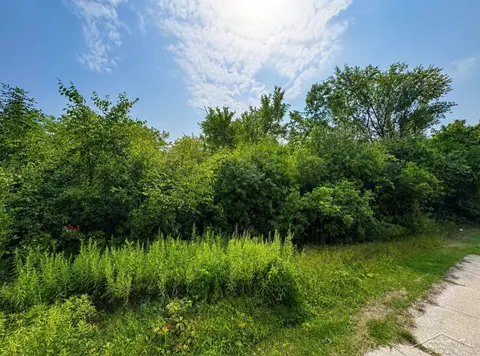 1838 S Warren Avenue, Saginaw MI 48601 photo 2
