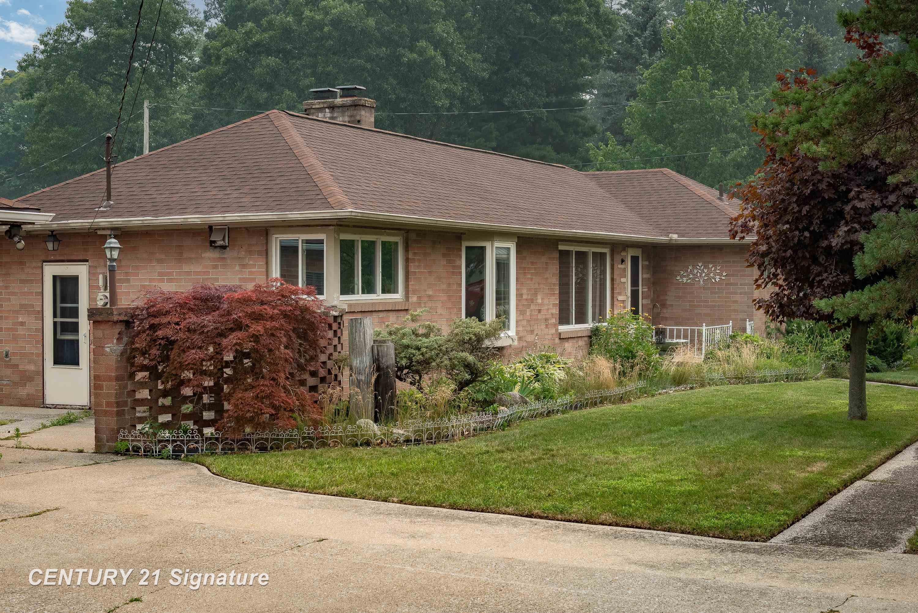 103 Lincoln Drive, Bay City MI 48706 photo 1