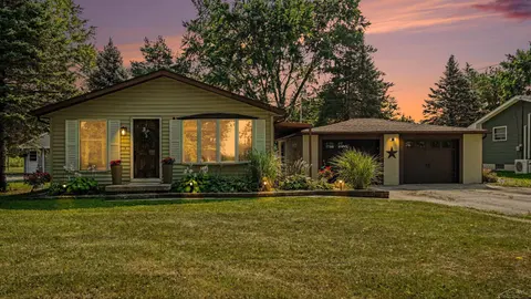 5111 S 2 Mile Rd Road, Bay City MI 48706 home for sale
