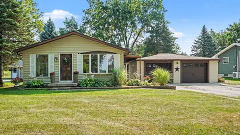 5111 S 2 Mile Rd Road, Bay City MI 48706 photo 2