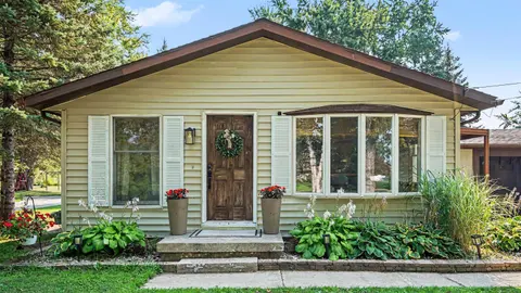 5111 S 2 Mile Rd Road, Bay City MI 48706 photo 3