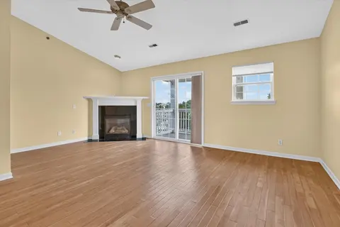 19 Cove Drive, Bay City MI 48706 photo 3