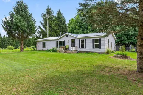 6178 Meridith Grade Road, Harrison MI 48625 home for sale