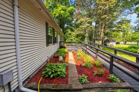 340 Richards Road, Bay City MI 48706 photo 3
