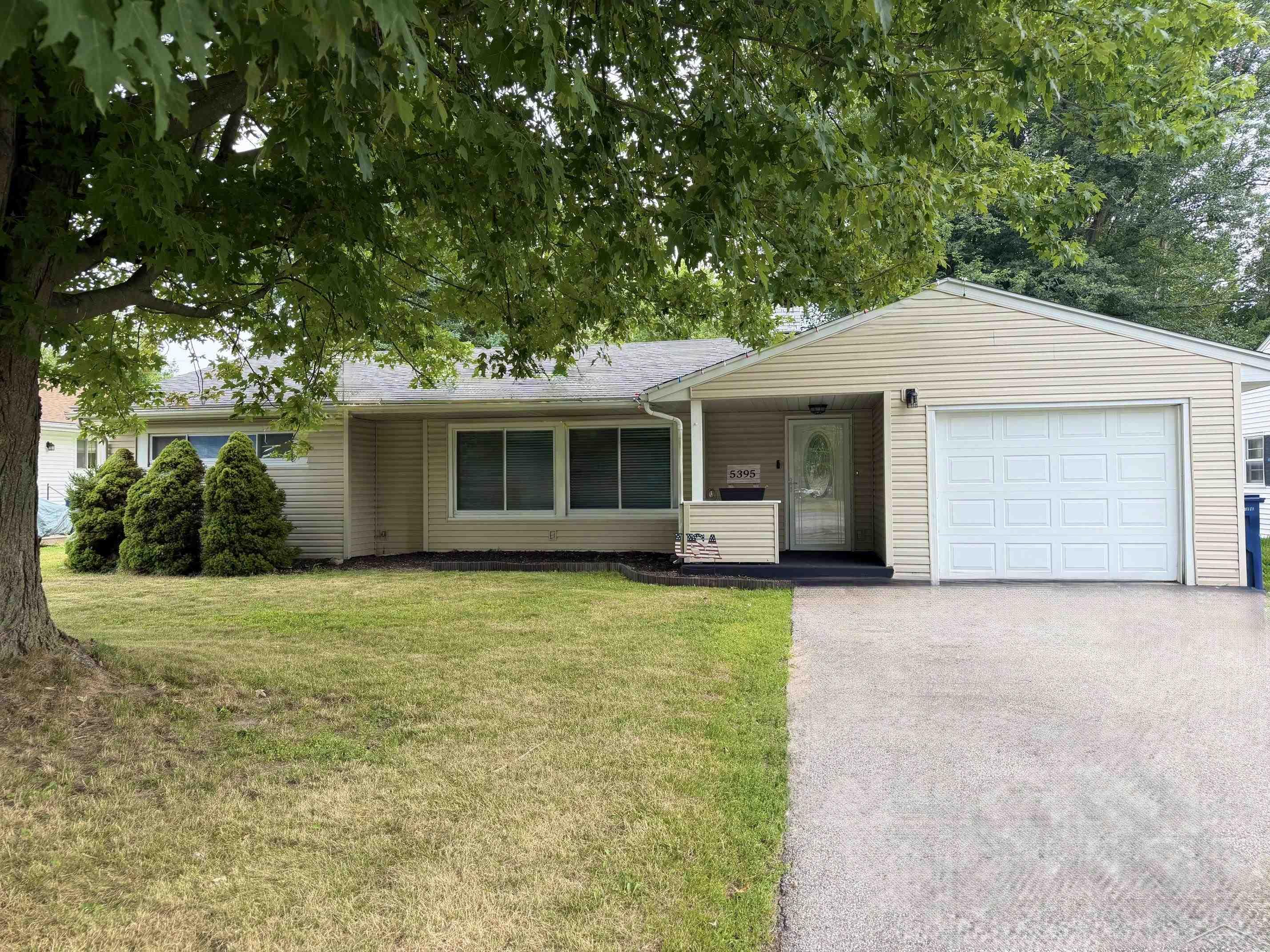 5395 Weiss Street, Saginaw MI 48603 photo 1