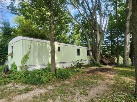 7946 Manitonka Lane, Lake MI 48632 photo 2