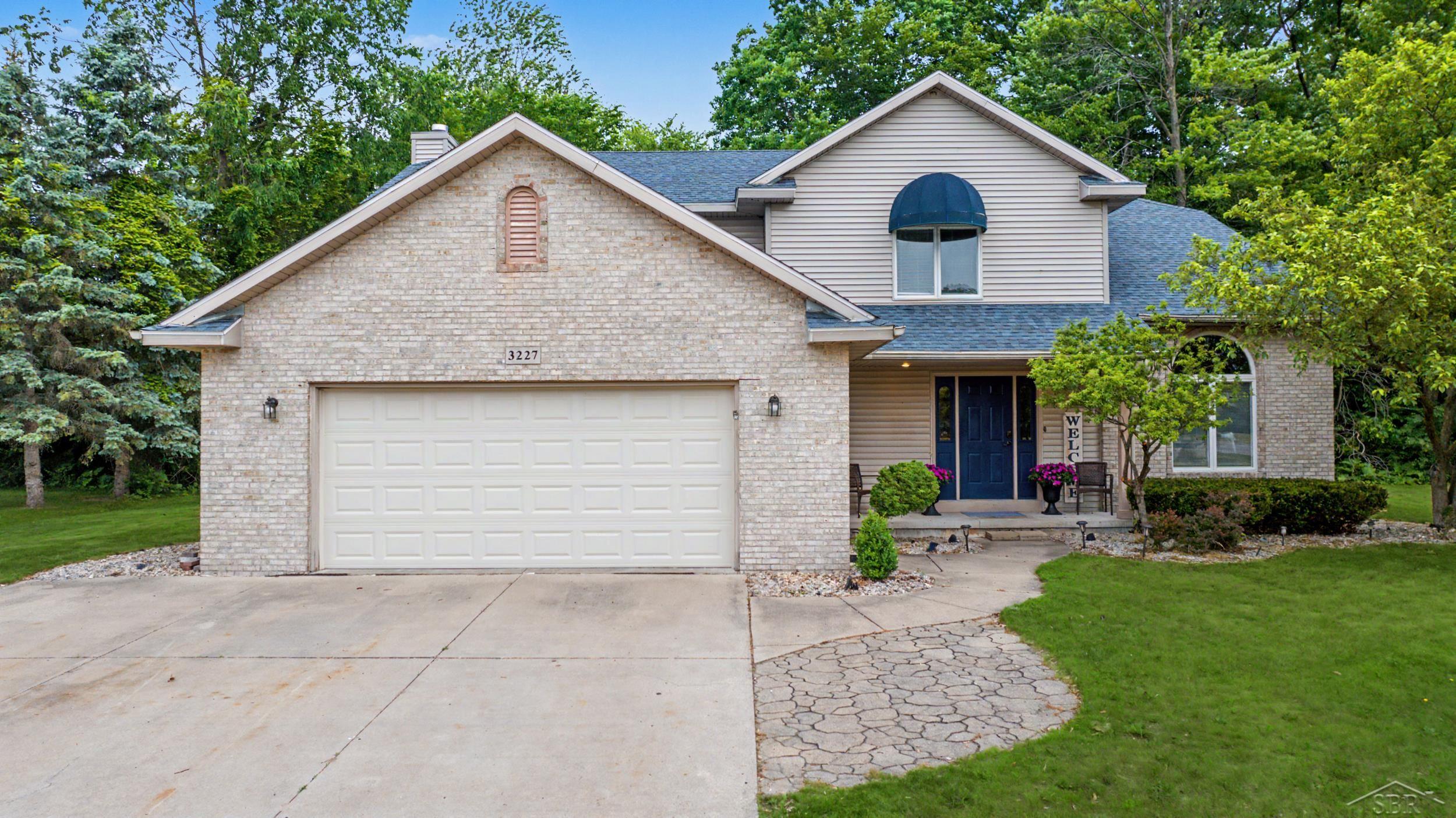 3227 Setting Sun Boulevard, Saginaw MI 48603 photo 1