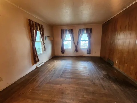 202 S Warner Street, Bay City MI 48706 photo 4