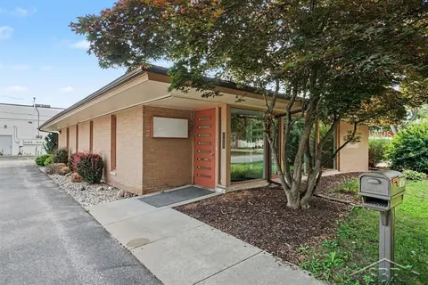 711 Bayliss Street, Midland MI 48640 photo 3