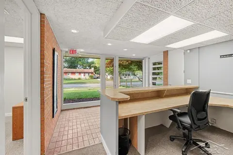 711 Bayliss Street, Midland MI 48640 photo 5