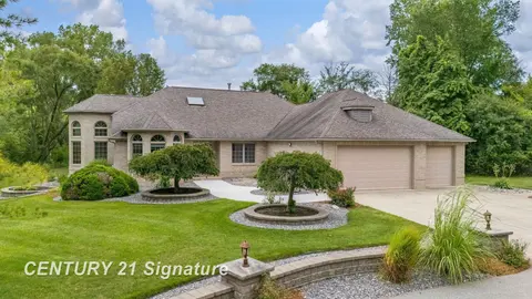 5790 Dunrovin Drive, Saginaw MI 48638 home for sale
