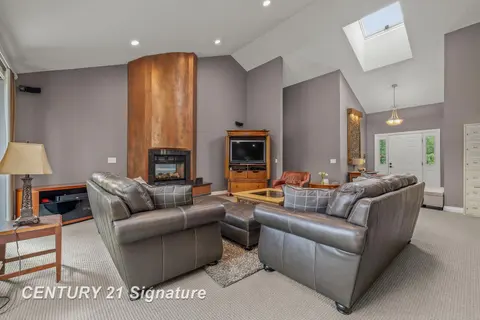5790 Dunrovin Drive, Saginaw MI 48638 photo 4