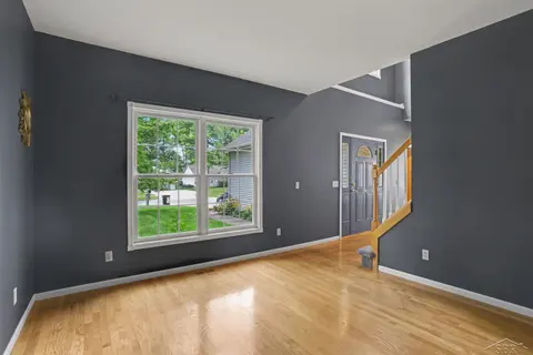 2514 Greenwich Cir Street, Midland MI 48642 photo 5