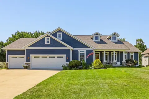 334 Queens Creek Drive, Frankenmuth MI 48734 home for sale