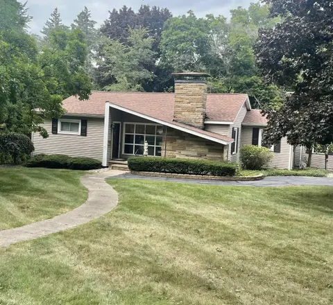 1202 W Oliver Street, Owosso MI 48867 photo 3