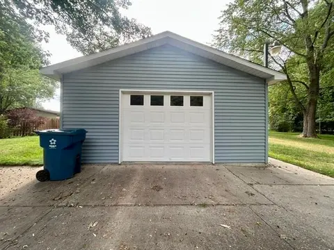 645 Peace Haven Street, Gladwin MI 48624 photo 3