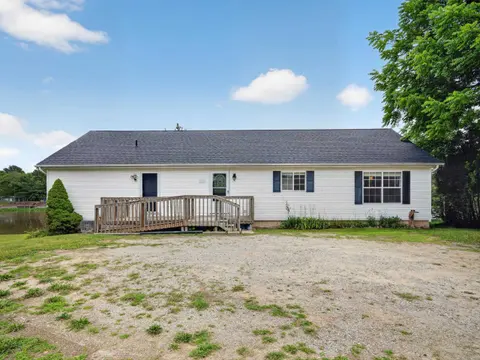 533 White Road, Gladwin MI 48624 photo 2