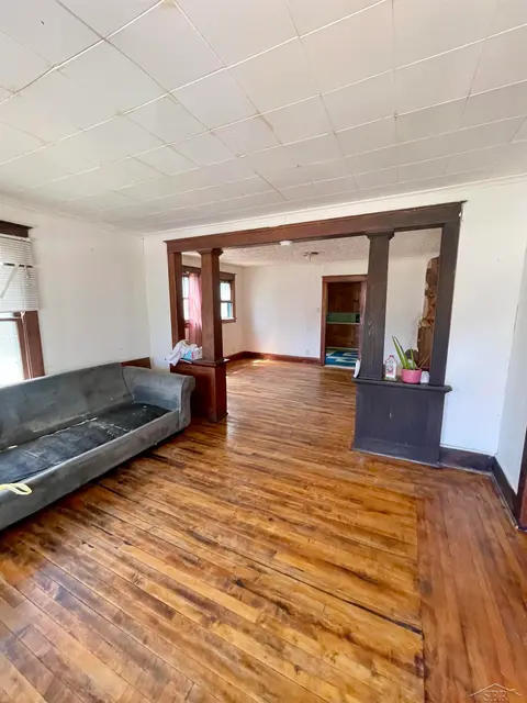 2621 Eddy Street, Saginaw MI 48604-2408 photo 2