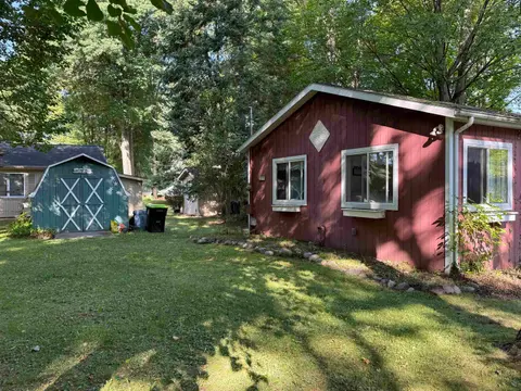 1473 Hillis Drive, Alger MI 48610 photo 3