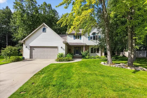 2617 Hearthstone Circle, Midland MI 48642 home for sale