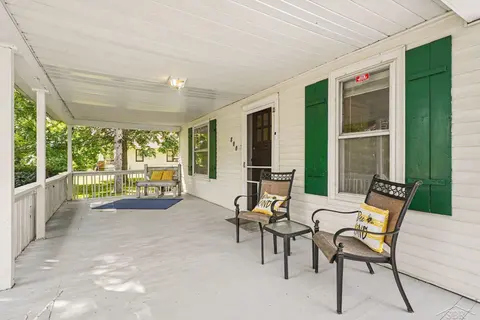 800 S Center Road, Saginaw MI 48638 photo 4