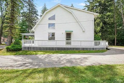 800 S Center Road, Saginaw MI 48638 photo 5