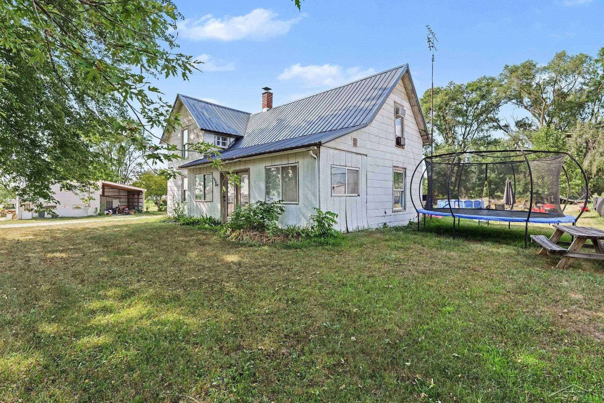 490 W Saginaw Street, Breckenridge MI 48615 photo 1