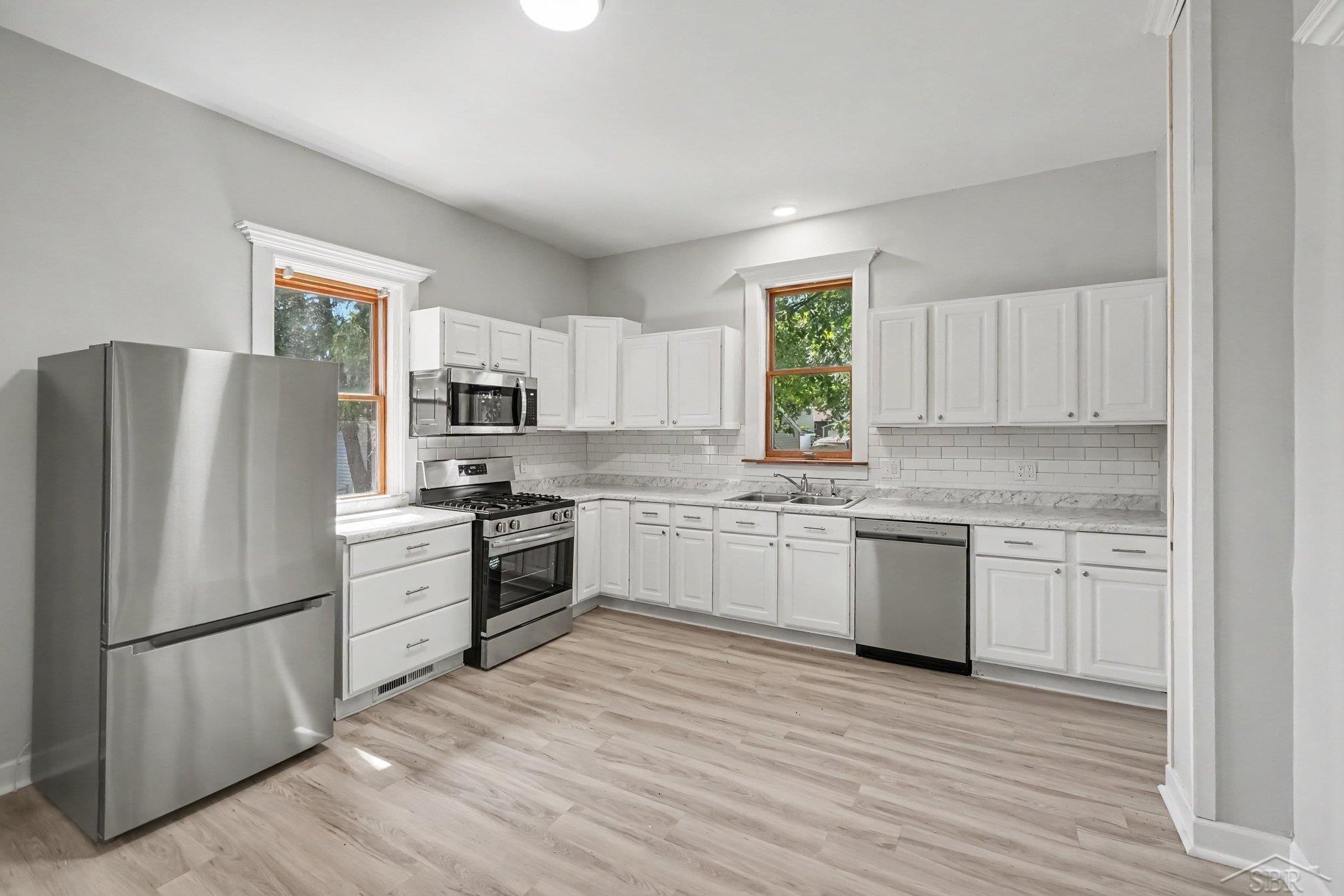 804 E Smith Street, Bay City MI 48706 photo 1