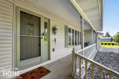 2046 Inglewood Terrace, Owosso MI 48867 photo 3