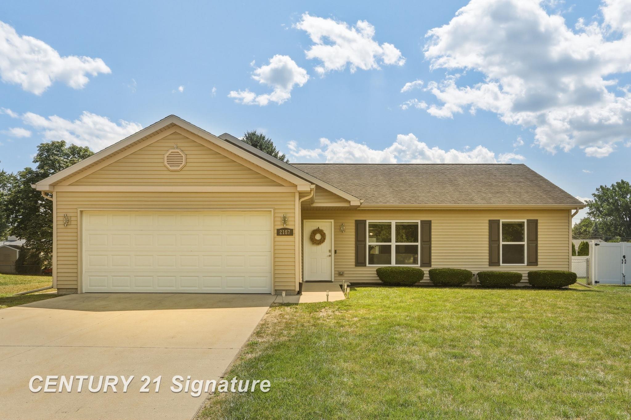 2187 Moonglow Court, Saginaw MI 48603 photo 1
