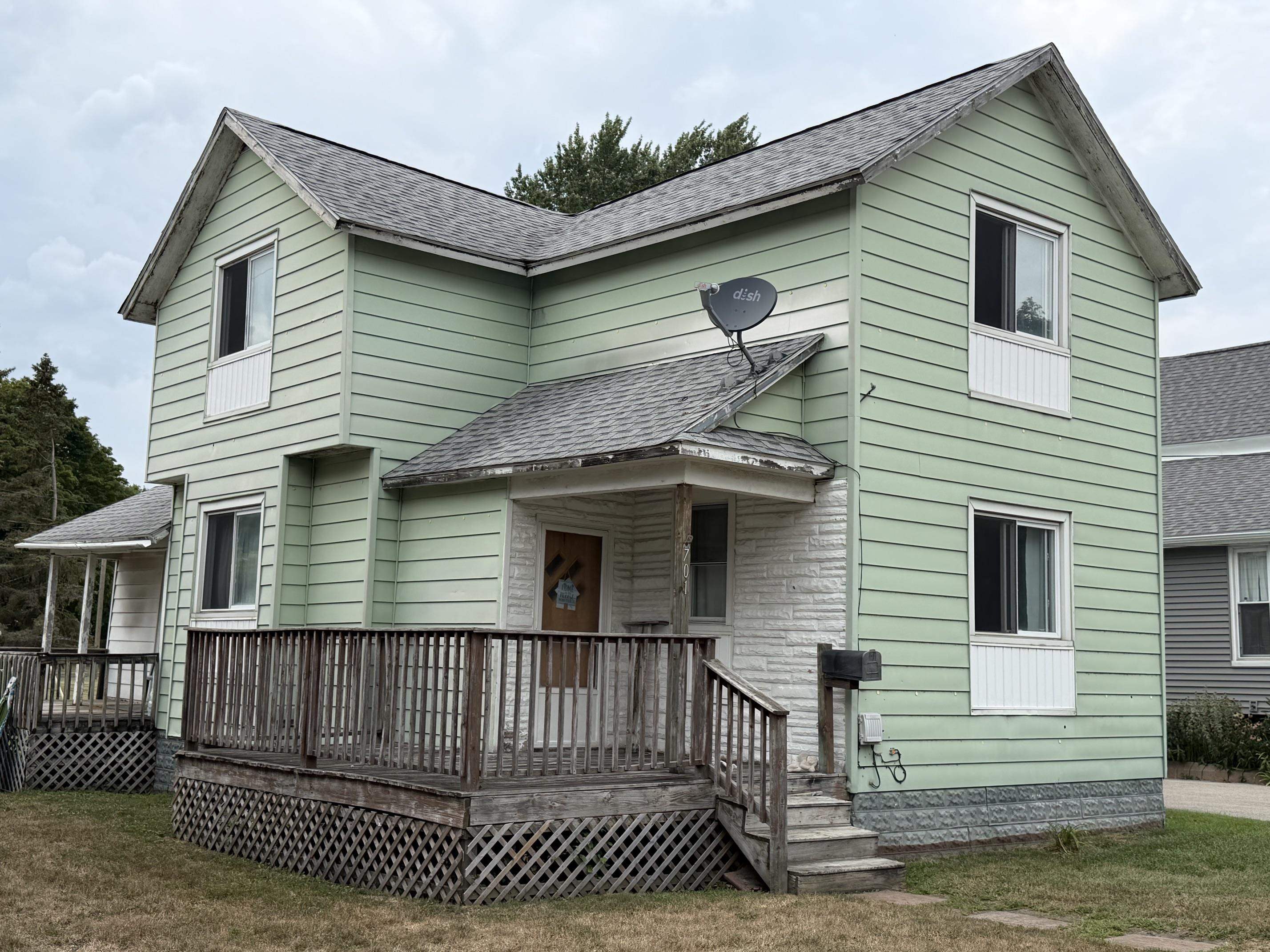 701 N Catherine Street, Bay City MI 48706 photo 1