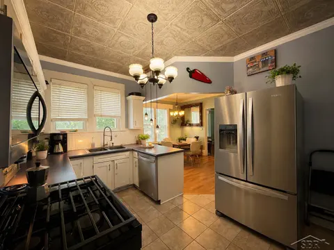 600 N Henry Street, Bay City MI 48706 photo 5