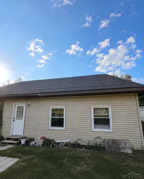 2561 E Manor Road, Au Gres MI 48703 photo 3