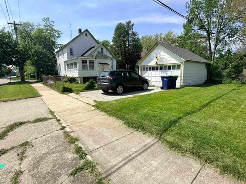 225 Ingraham Street, Bay City MI 48708 multi-family property for sale