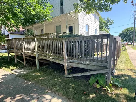 225 Ingraham Street, Bay City MI 48708 photo 2